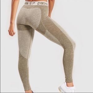 NWOT GymShark Flex Heath Olive Green Logo Waistband Contour Tights Small